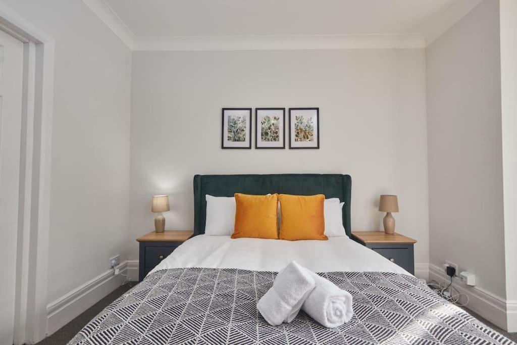 Cosy 3-Bedroom House In Seaham - Street Parking Bagian luar foto